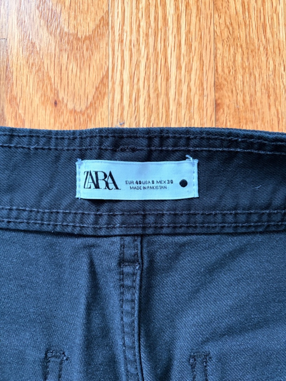 Zara Black Wide-Leg Frayed Hem Jeans - Picture 3 of 8